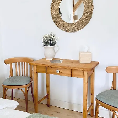 Oda ve Kahvaltı Sebuzinka 3*